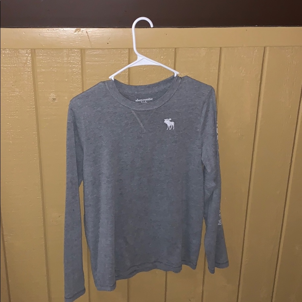 Grey Abercrombie kids long sleeve tee